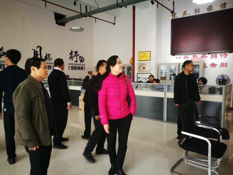 深入实际找问题，精心谋划助发展—英国365集团开展第一次脱贫攻坚行动