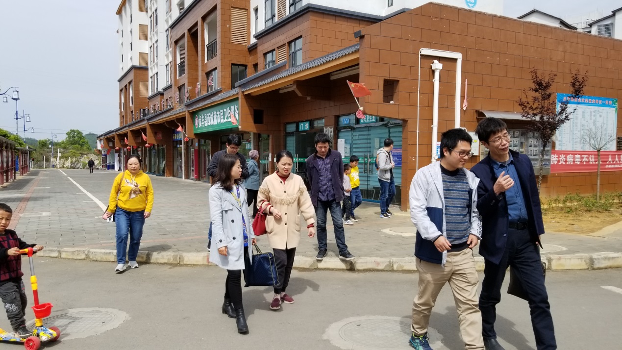 英国365集团赴贞丰县西城社区开展扶贫调研