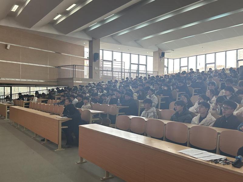 跨界赋能创新路 备赛领航启新程   ——公司举办“双创”大赛专题讲座